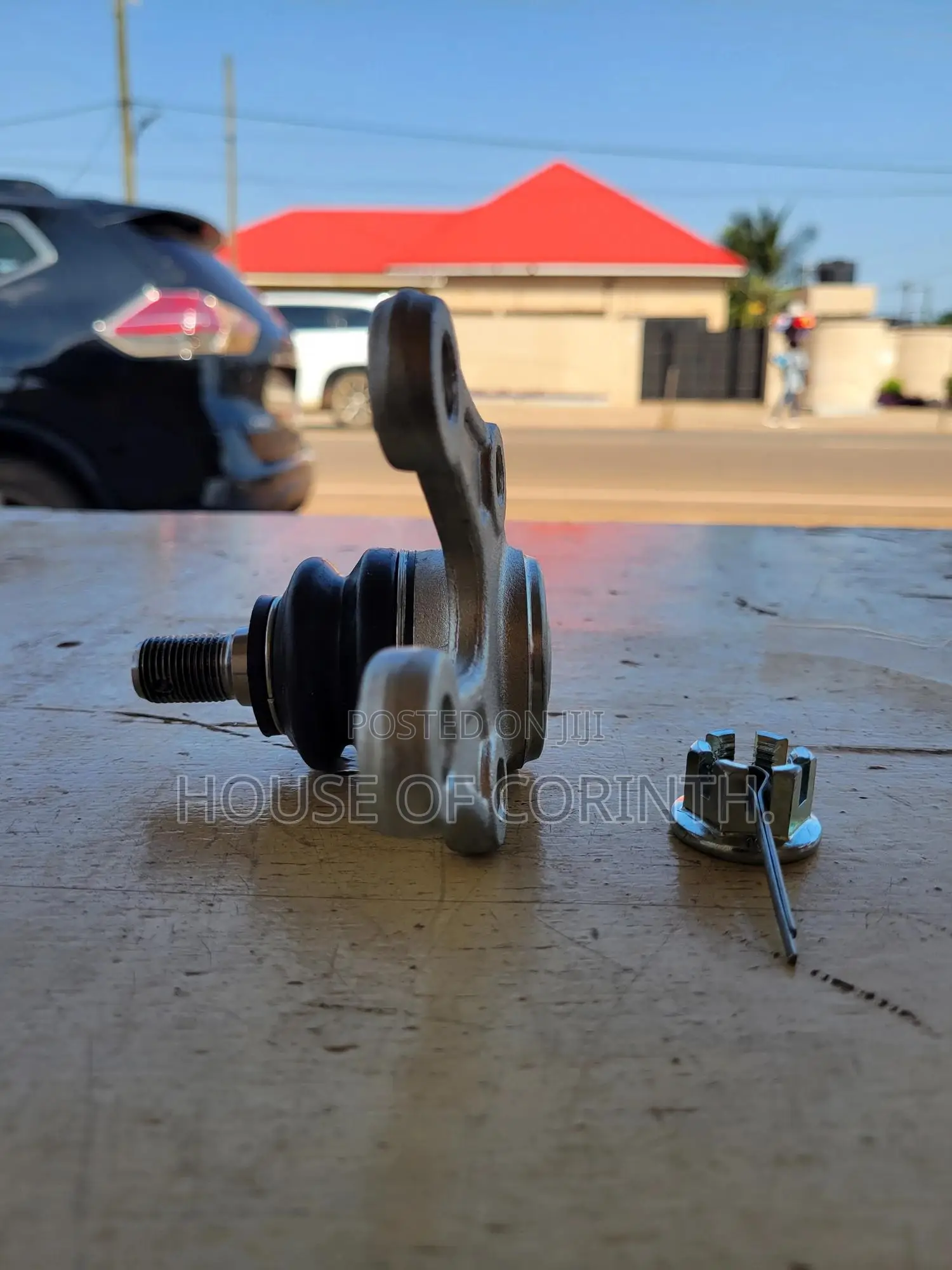 Ball Joints (Lower) - Hi-Ace 2l, 3l 1995-