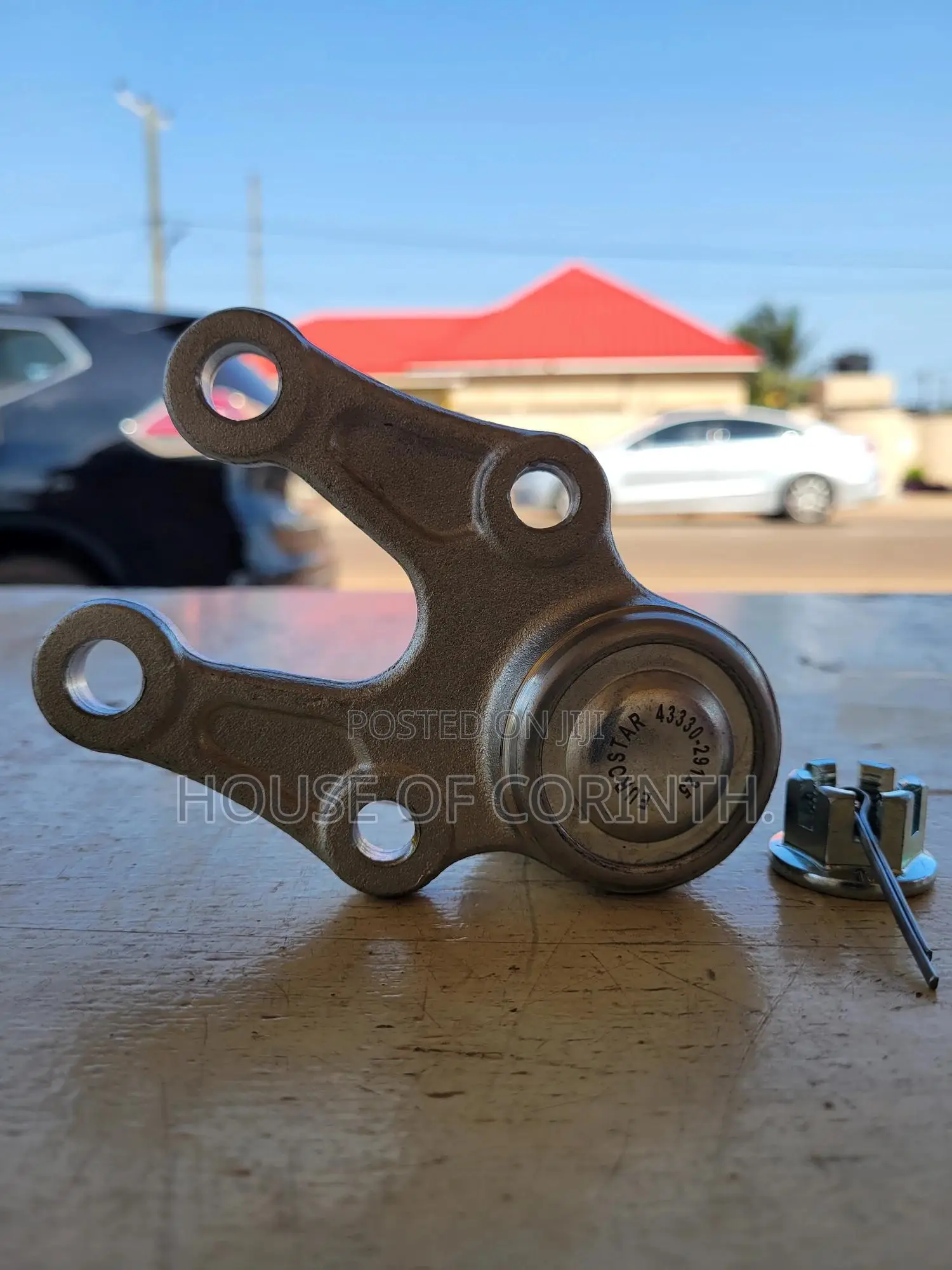 Ball Joints (Lower) - Hi-Ace 2l, 3l 1995-