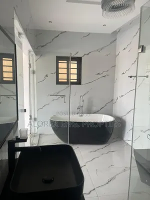 3bdrm Duplex in $250,000, Haatso for sale