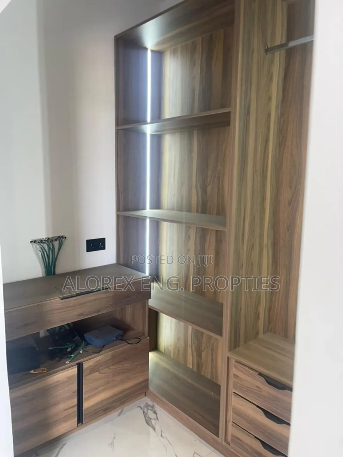 3bdrm Duplex in $250,000, Haatso for sale