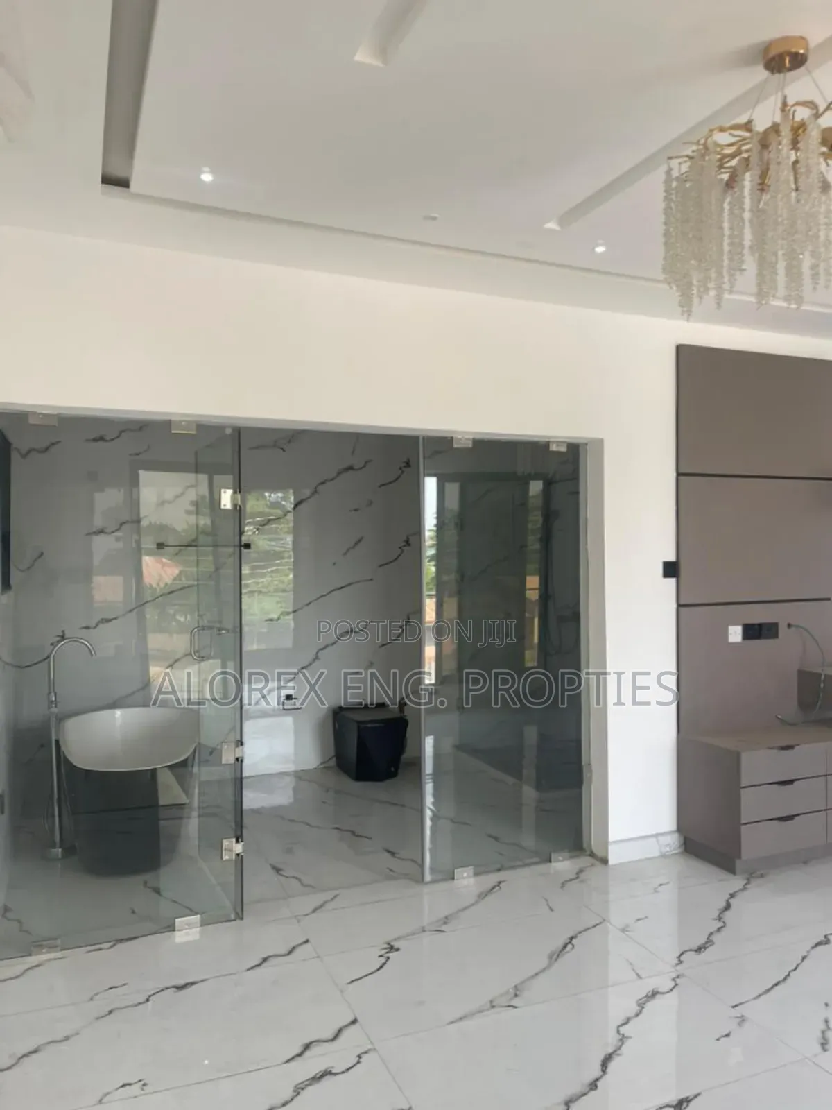 3bdrm Duplex in $250,000, Haatso for sale