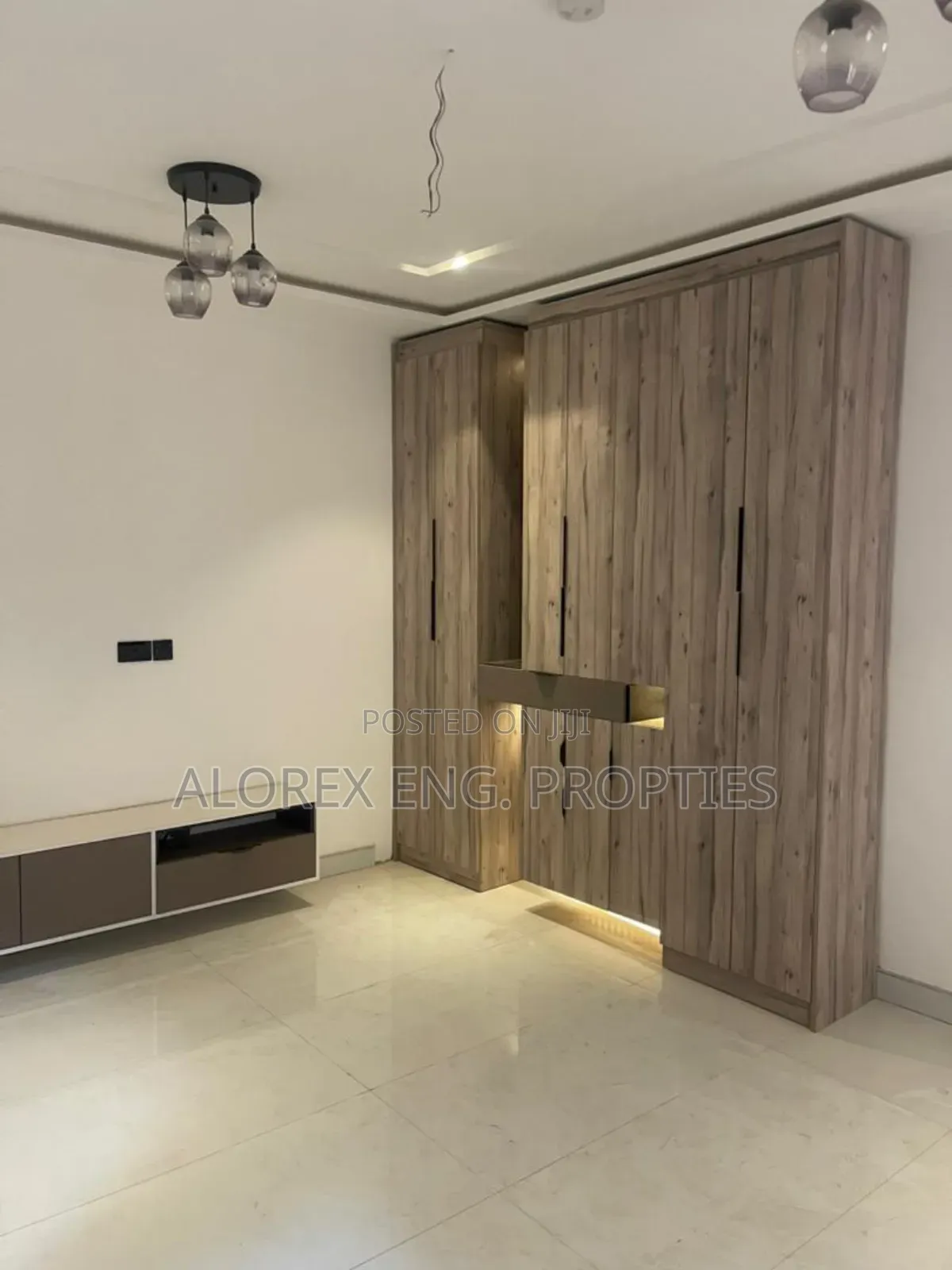 3bdrm Duplex in $250,000, Haatso for sale
