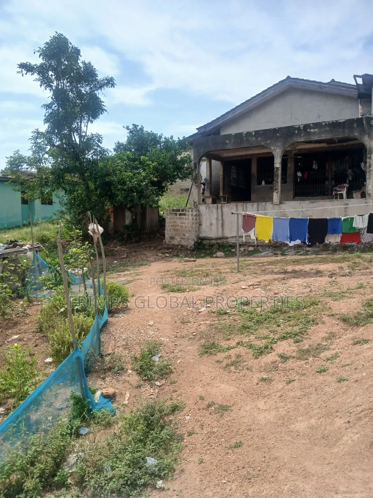 2 Plots With 5bdrm House in West Hills Mall Area for Sale