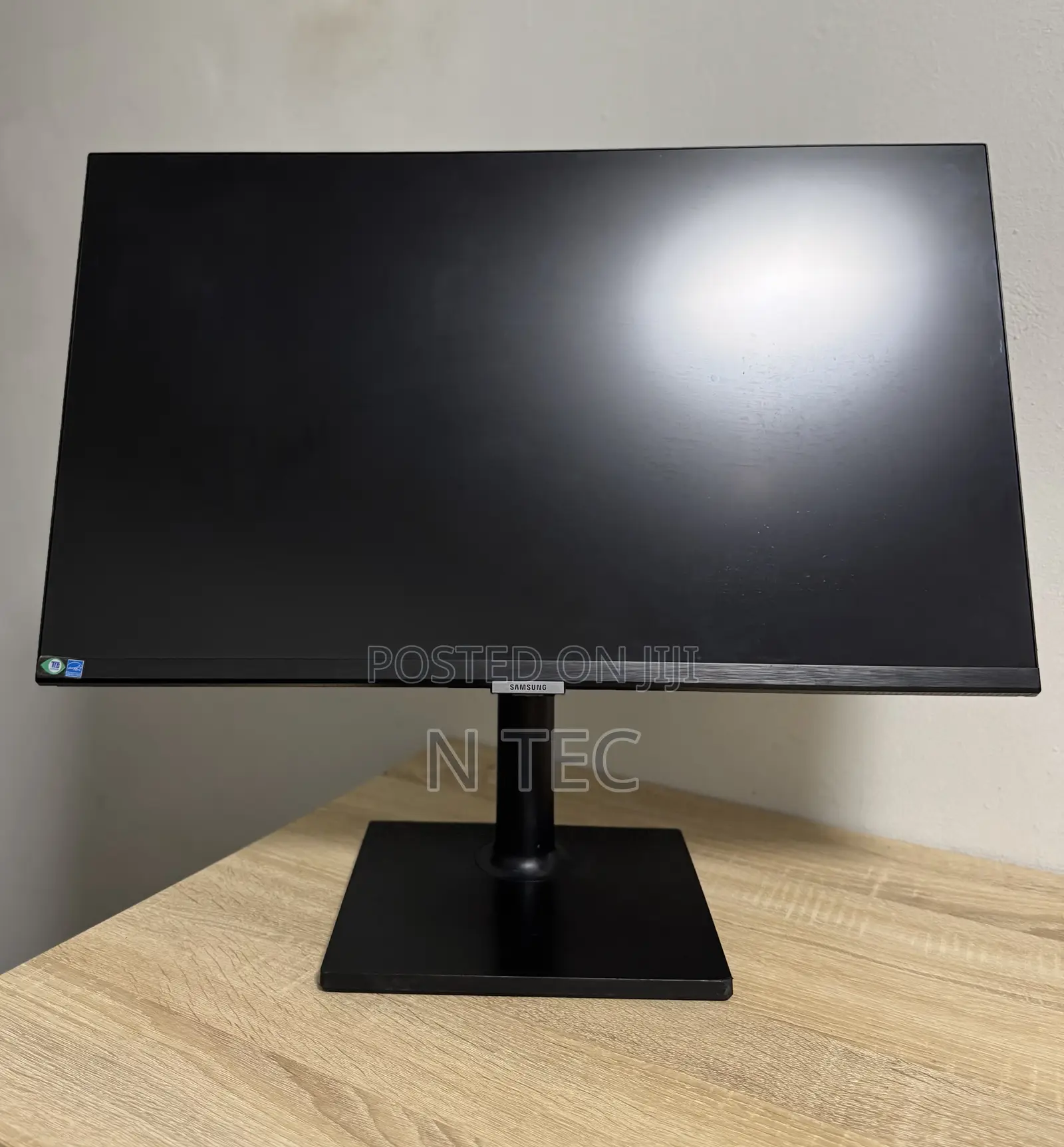 Samsung 27 Inch Ips Panel 3840 X 2160 Uhd With Usb C