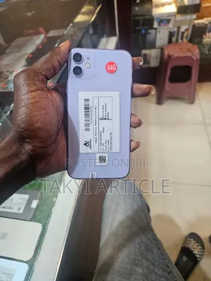 Apple iPhone 11 64 GB Purple