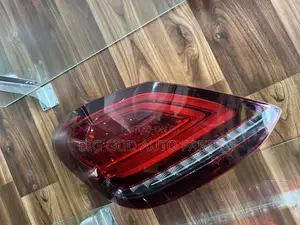 Mercedes Benz C300 Taillight Available