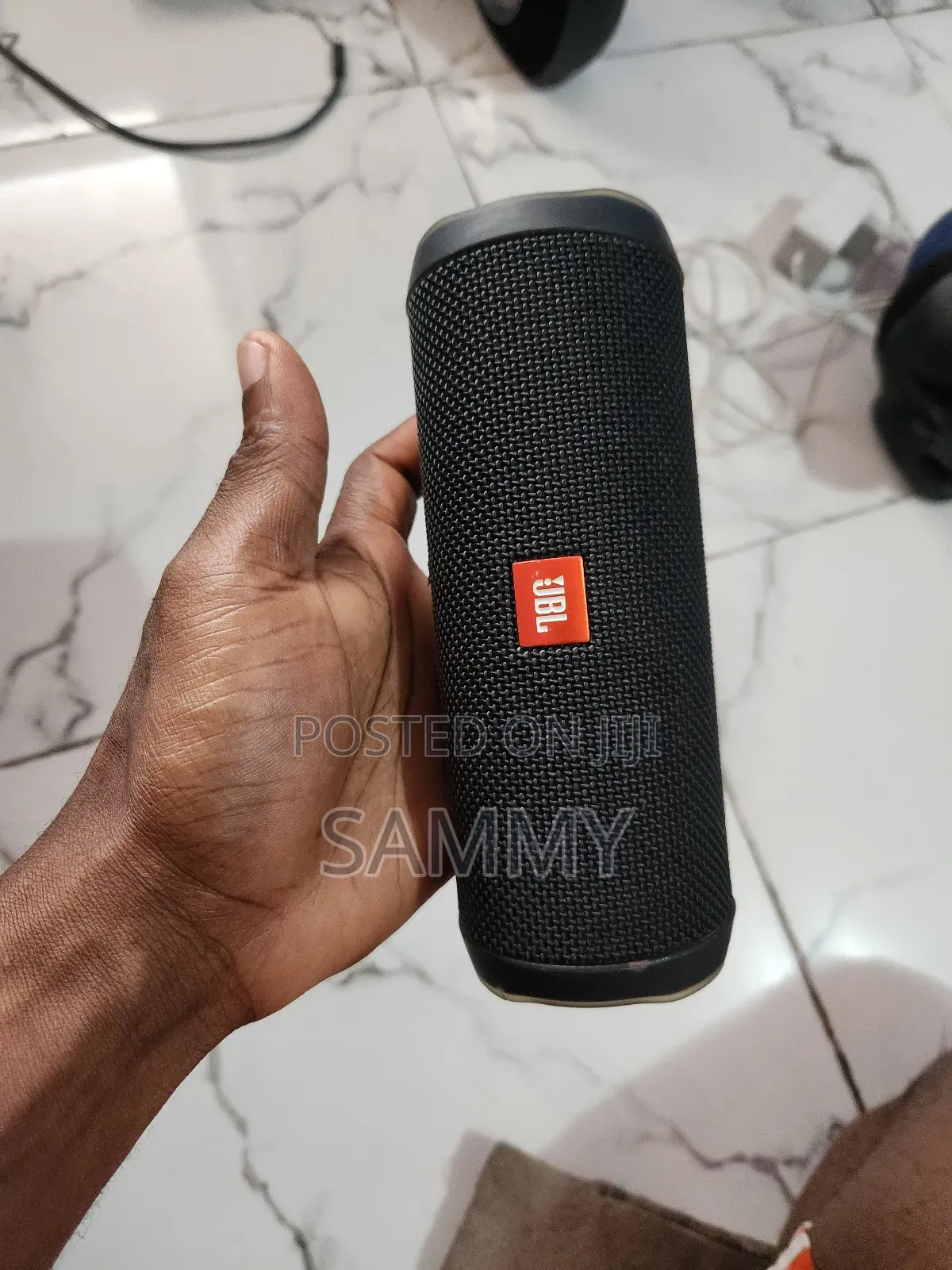 Original JBL Flip 4 With Weak Battery