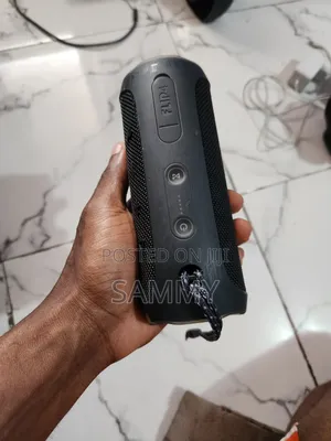 Original JBL Flip 4 With Weak Battery