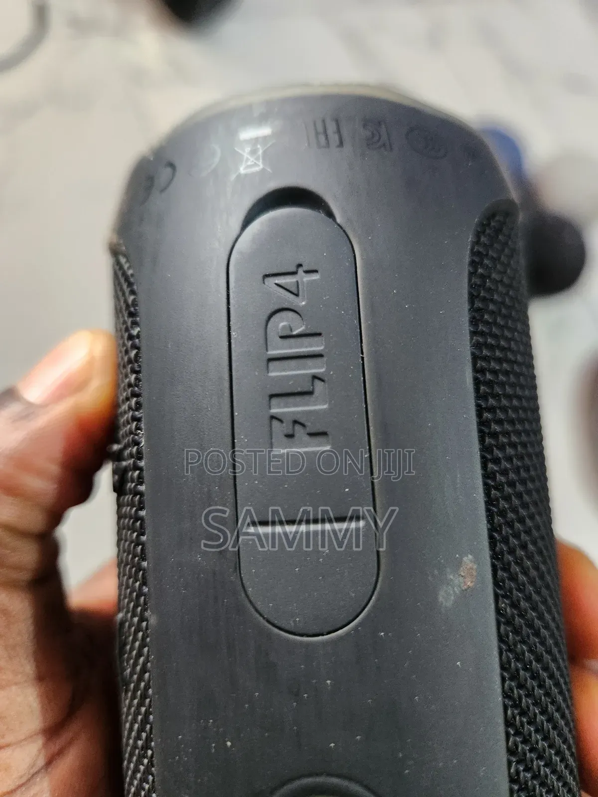 Original JBL Flip 4 With Weak Battery