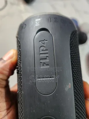 Original JBL Flip 4 With Weak Battery