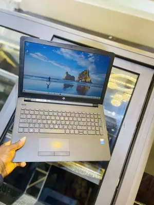 Laptop HP 15 4GB Intel Core I3 HDD 1T