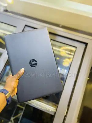 Laptop HP 15 4GB Intel Core I3 HDD 1T