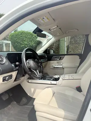 Mercedes-Benz GLB-Class GLB 250 4MATIC 2021 White
