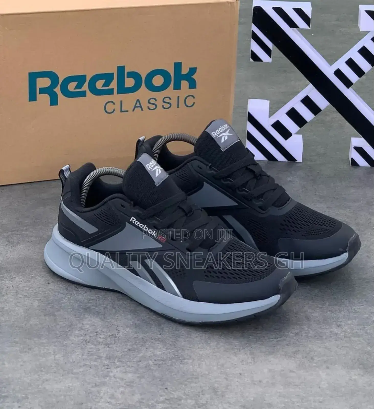 Reeboo Black and Ash Classic
