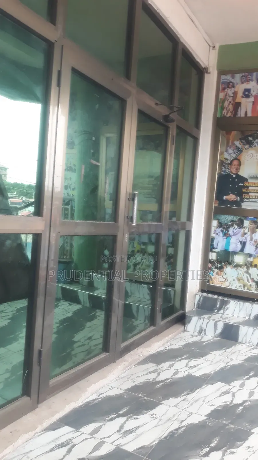 4 Bedrooms Office Space for Rent at Lapaz