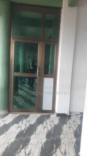 4 Bedrooms Office Space for Rent at Lapaz