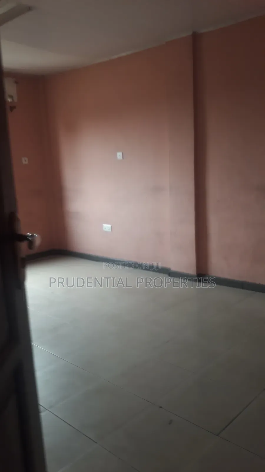 4 Bedrooms Office Space for Rent at Lapaz