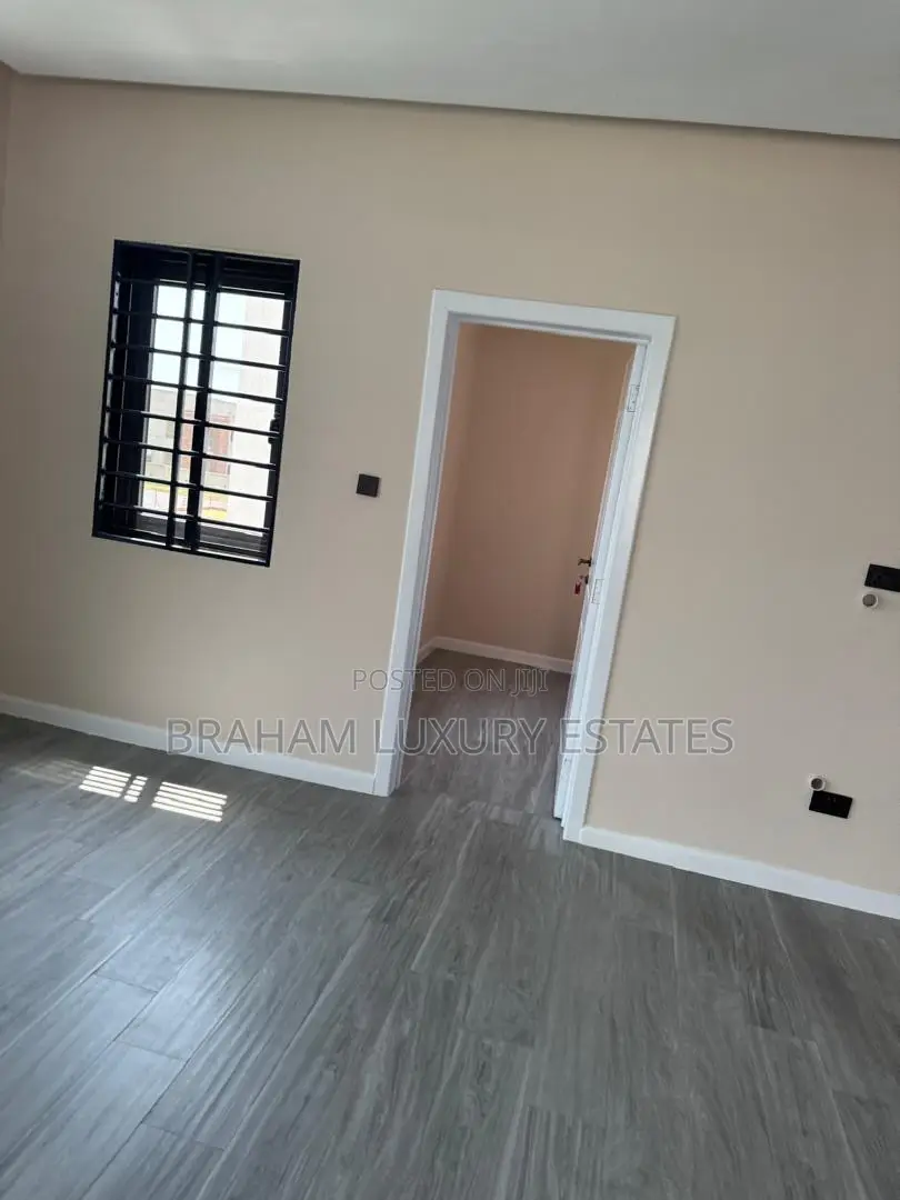 3bdrm Duplex in Braham Luxury, Tseaddo for rent