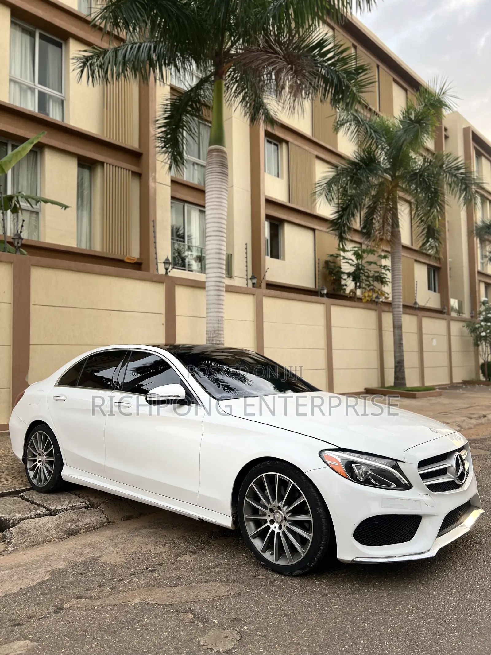 Mercedes-Benz C300 Sport Sedan RWD (2.0L 4cyl 7A) 2017 White