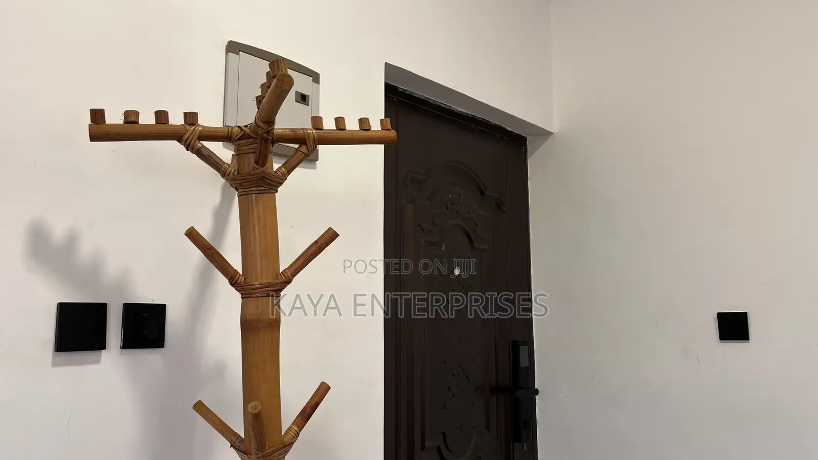 Furnished 1bdrm Apartment in School Junction for rent