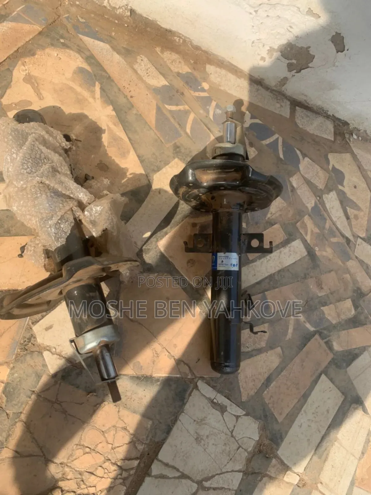 Nissan Sentra Shocks