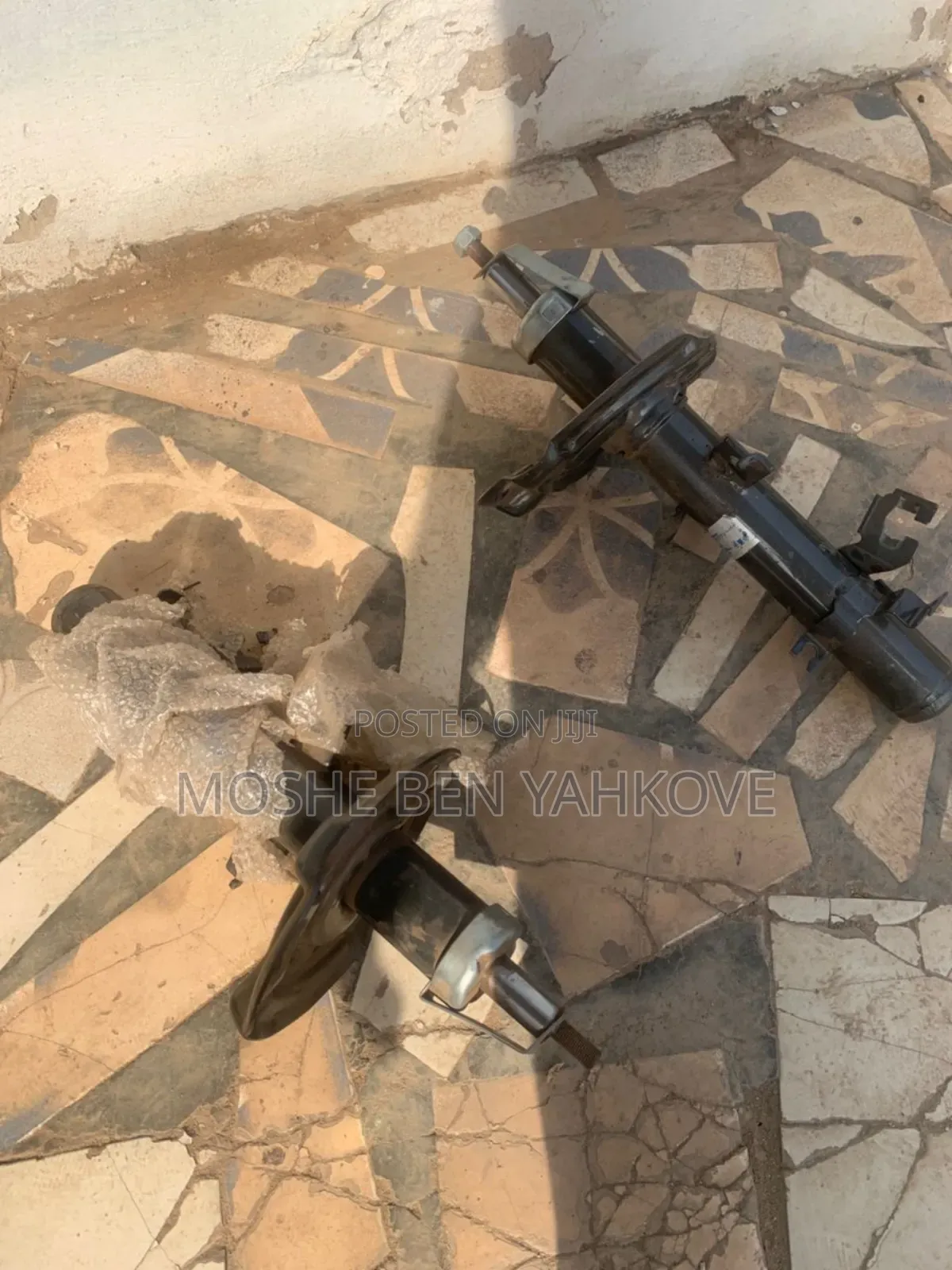 Nissan Sentra Shocks