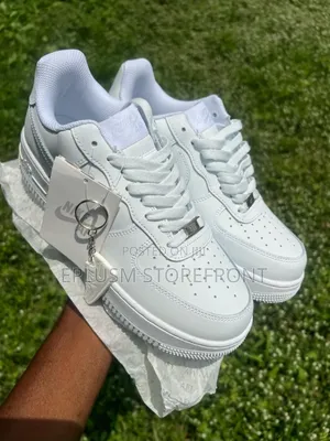 High-Quality Original Nike Air Force Triple White Fully Restocked