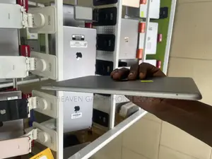 Apple iPad 9.7 32 GB Silver