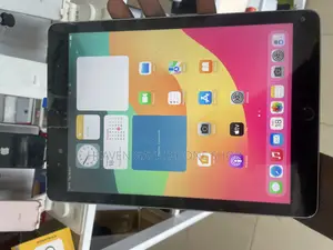 Apple iPad 9.7 32 GB Silver