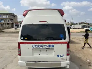 Toyota HiAce 2010