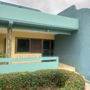 5bdrm House in Brother K Estate, Kumasi Metropolitan for sale