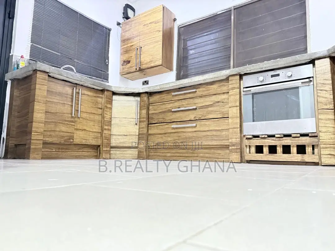 3bdrm Bungalow in Airport Residential Area for rent