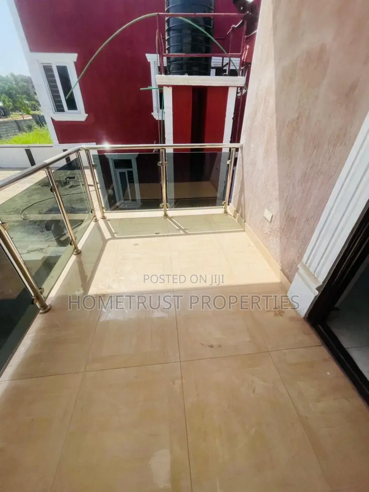 5bdrm House in Hometrust Properties, Achimota for sale