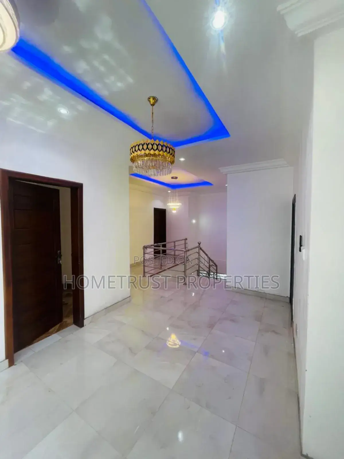 5bdrm House in Hometrust Properties, Achimota for sale