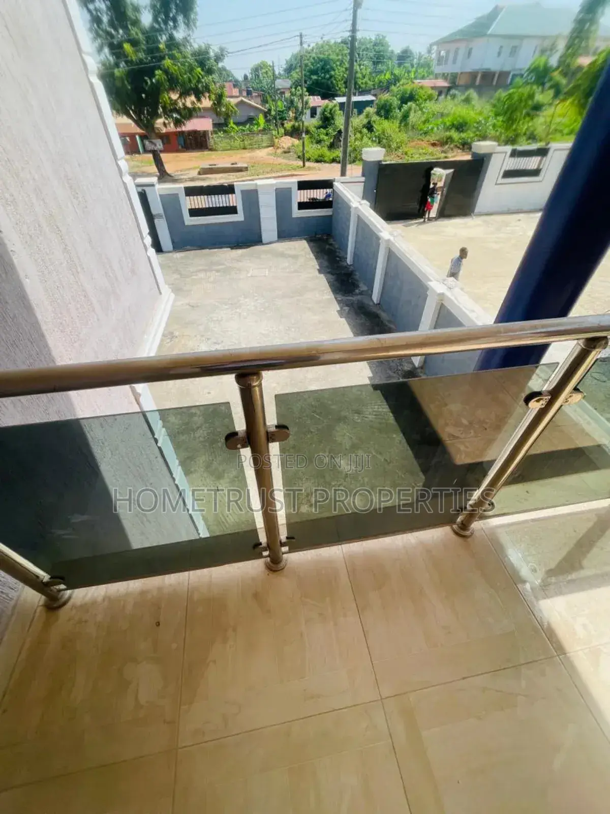 5bdrm House in Hometrust Properties, Achimota for sale