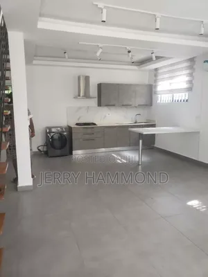 4bdrm House in East Airport, Tseaddo for rent