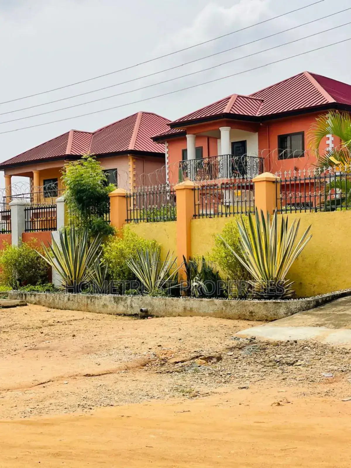 5bdrm Duplex in Hometrust Properties, Ablekuma for sale