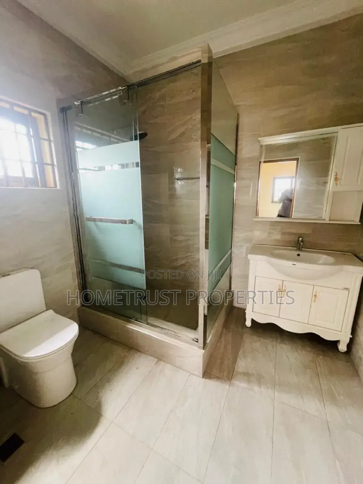 5bdrm Duplex in Hometrust Properties, Ablekuma for sale