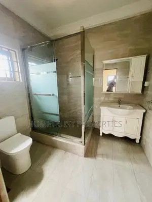 5bdrm Duplex in Hometrust Properties, Ablekuma for sale