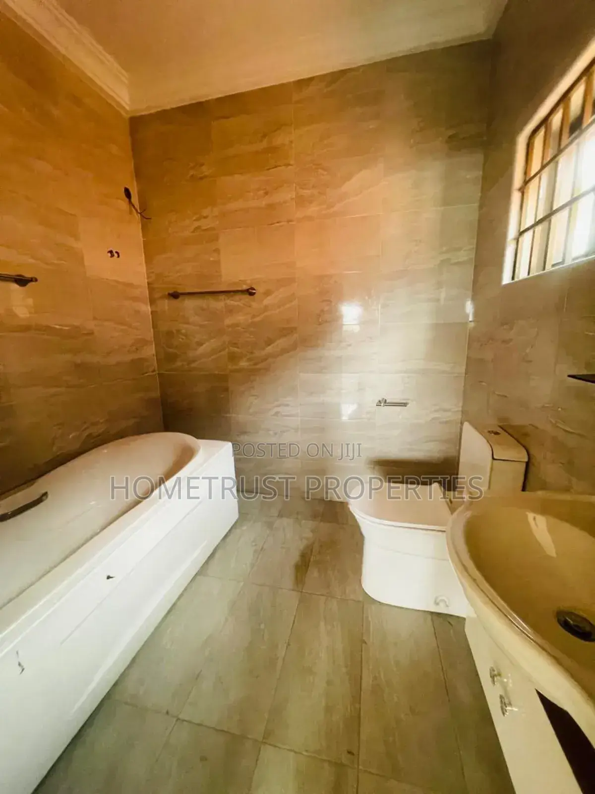 5bdrm Duplex in Hometrust Properties, Ablekuma for sale