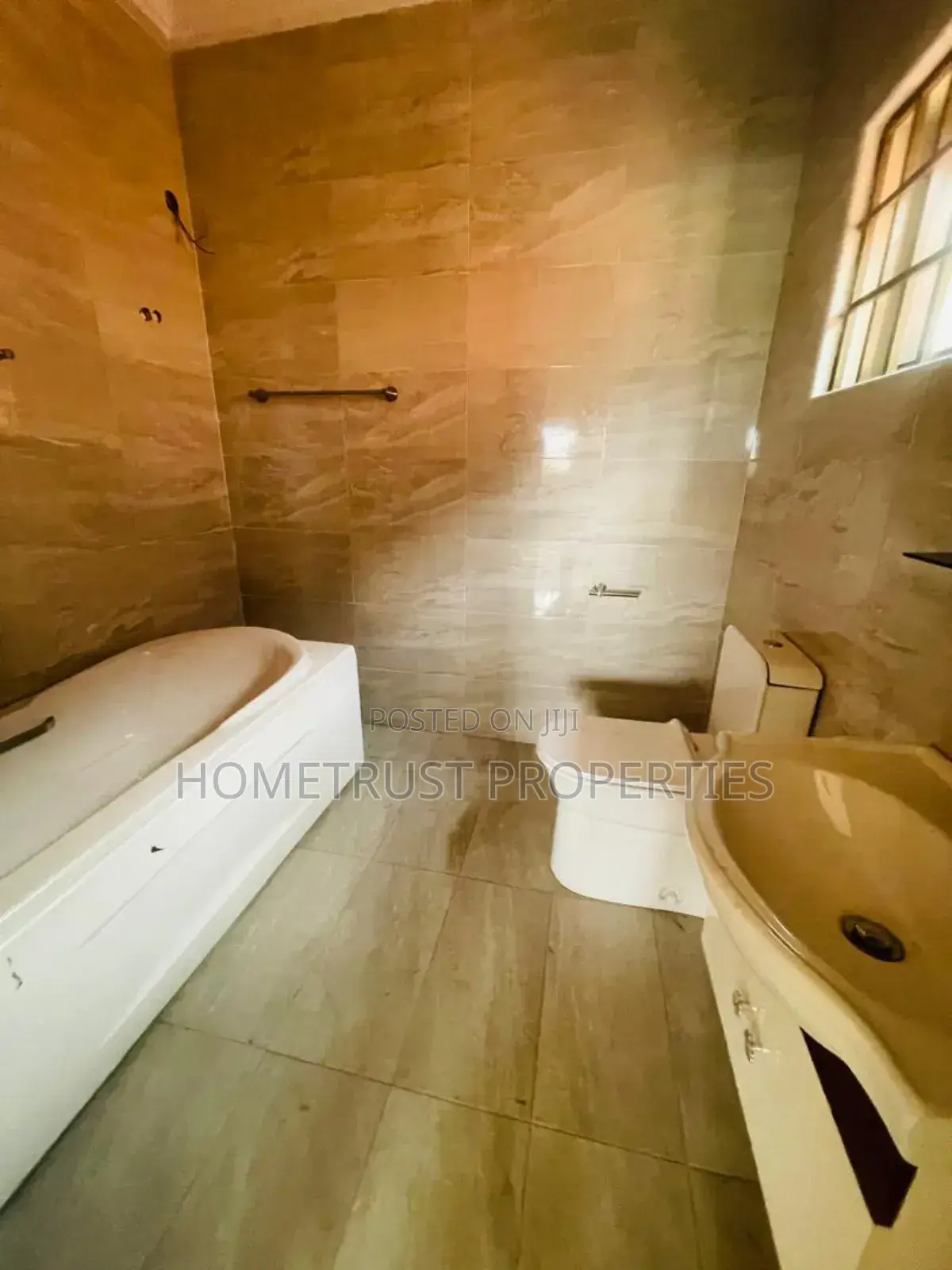 5bdrm Duplex in Hometrust Properties, Ablekuma for sale