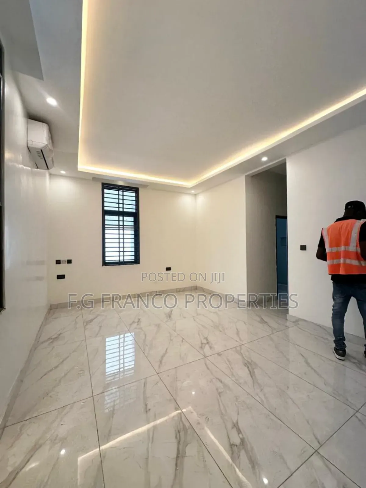 5bdrm House in Kg Franco Properties, Spintex for sale