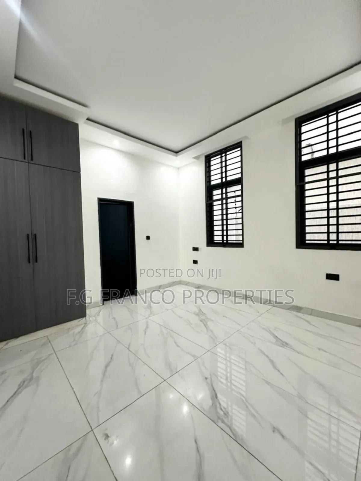 5bdrm House in Kg Franco Properties, Spintex for sale
