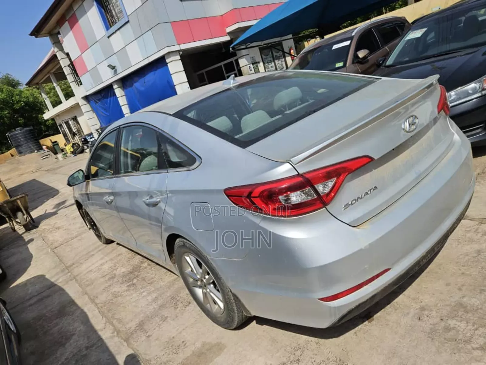 Hyundai Sonata Base Sedan FWD (2.4L 4cyl 6A) 2016 Silver