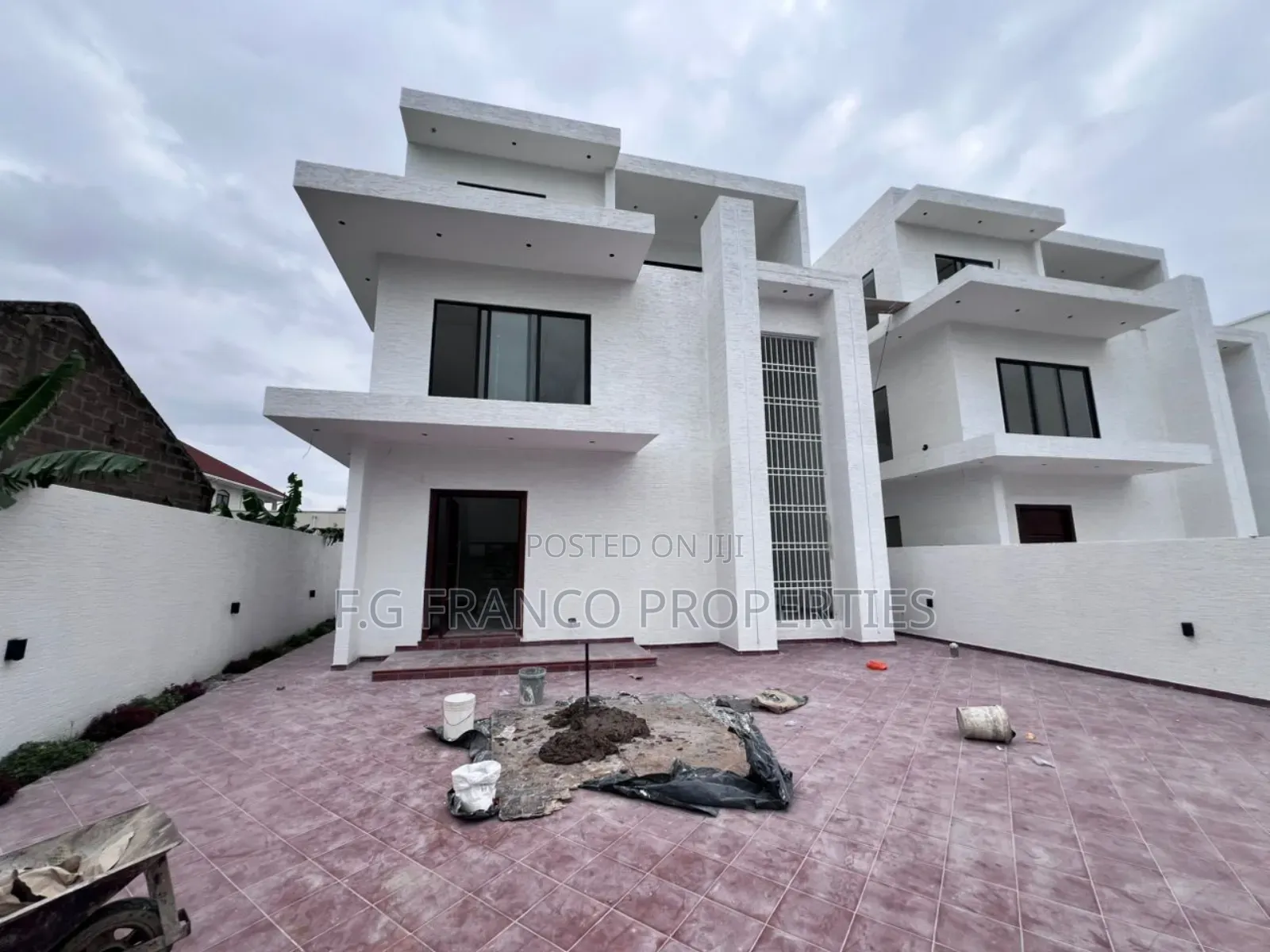 5bdrm House in Kg Franco Properties, East Legon for sale