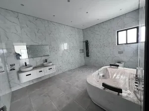 5bdrm House in Kg Franco Properties, East Legon for sale