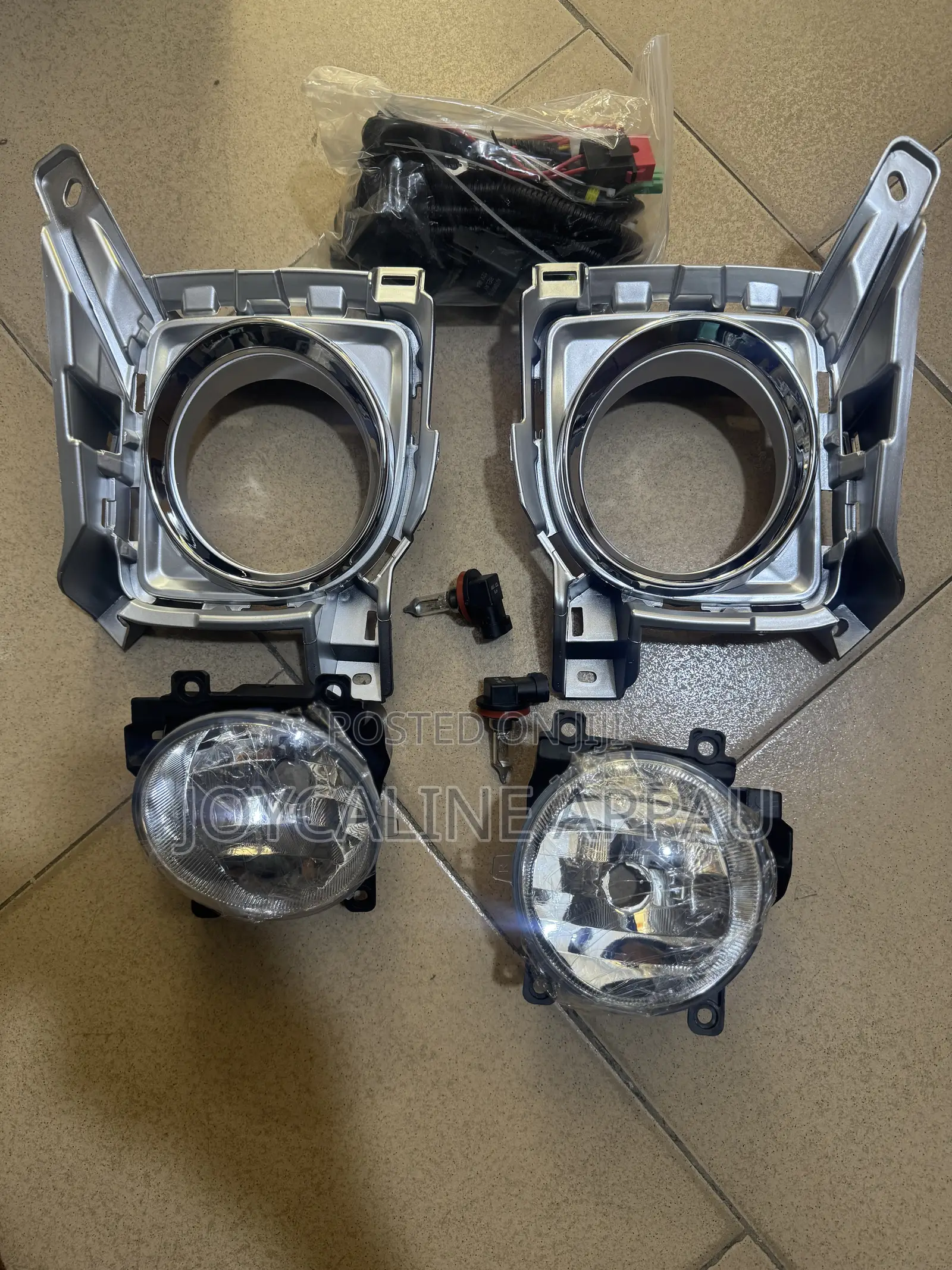 Land Cruiser 2012 to 2015 Fog Light and Cover With Bulb and Wire