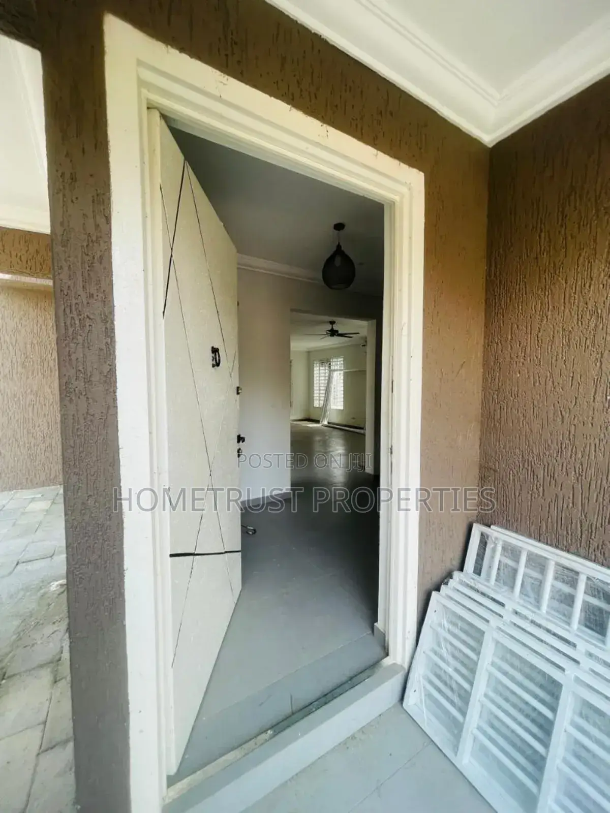 3bdrm Duplex in Hometrust Properties, Ga West Municipal for sale