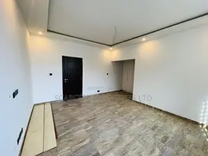 5bdrm House in Adenta for sale