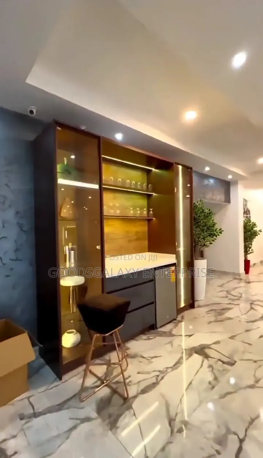 Furnished 10bdrm Mansion in Accra Metropolitan for sale